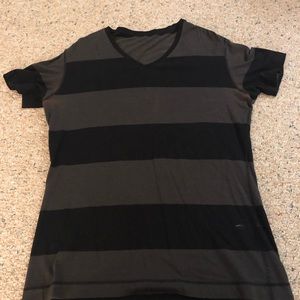 Lulu lemon athletica black and grey V neck